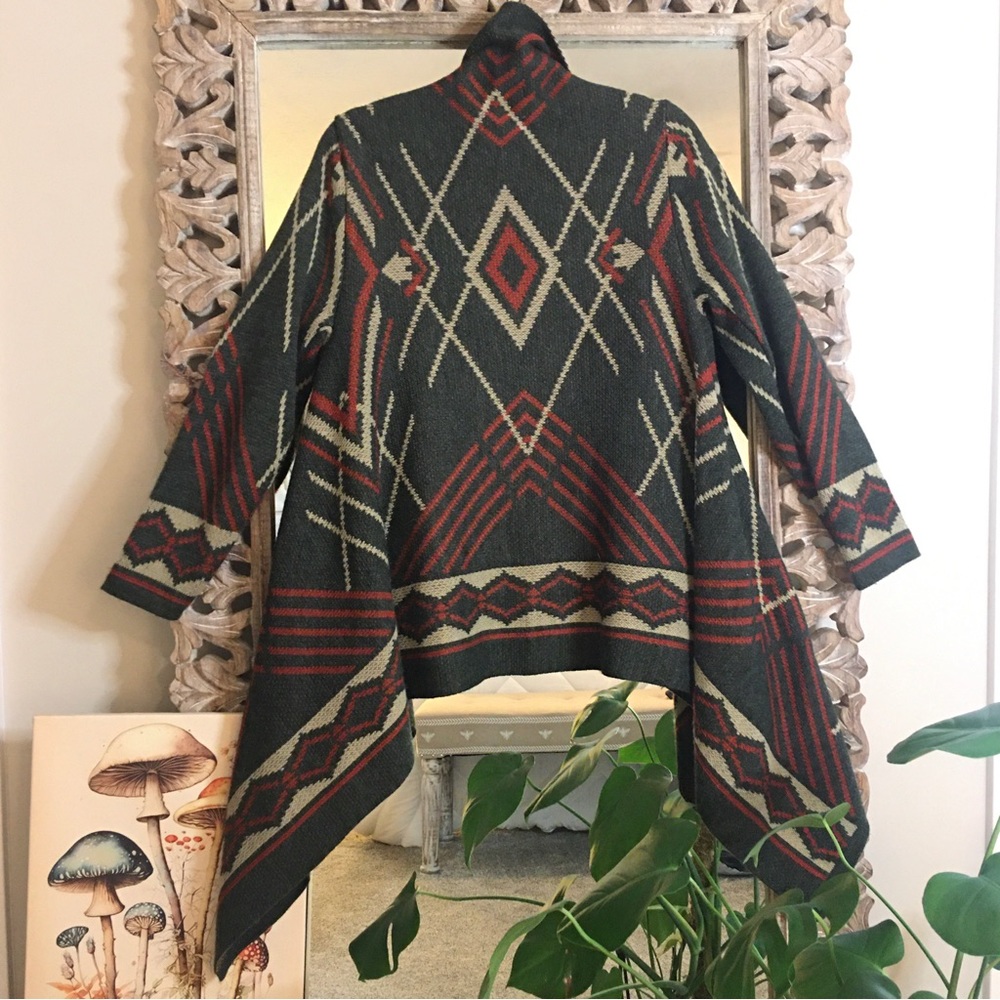 Doré Women’s Boho Sweater Poncho Aztec Cardigan